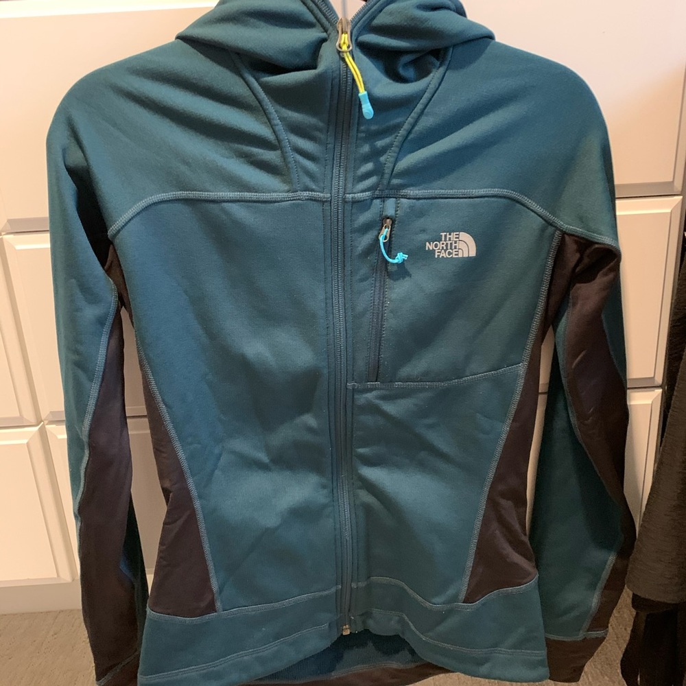 Like new Summit Series by The North face jacket